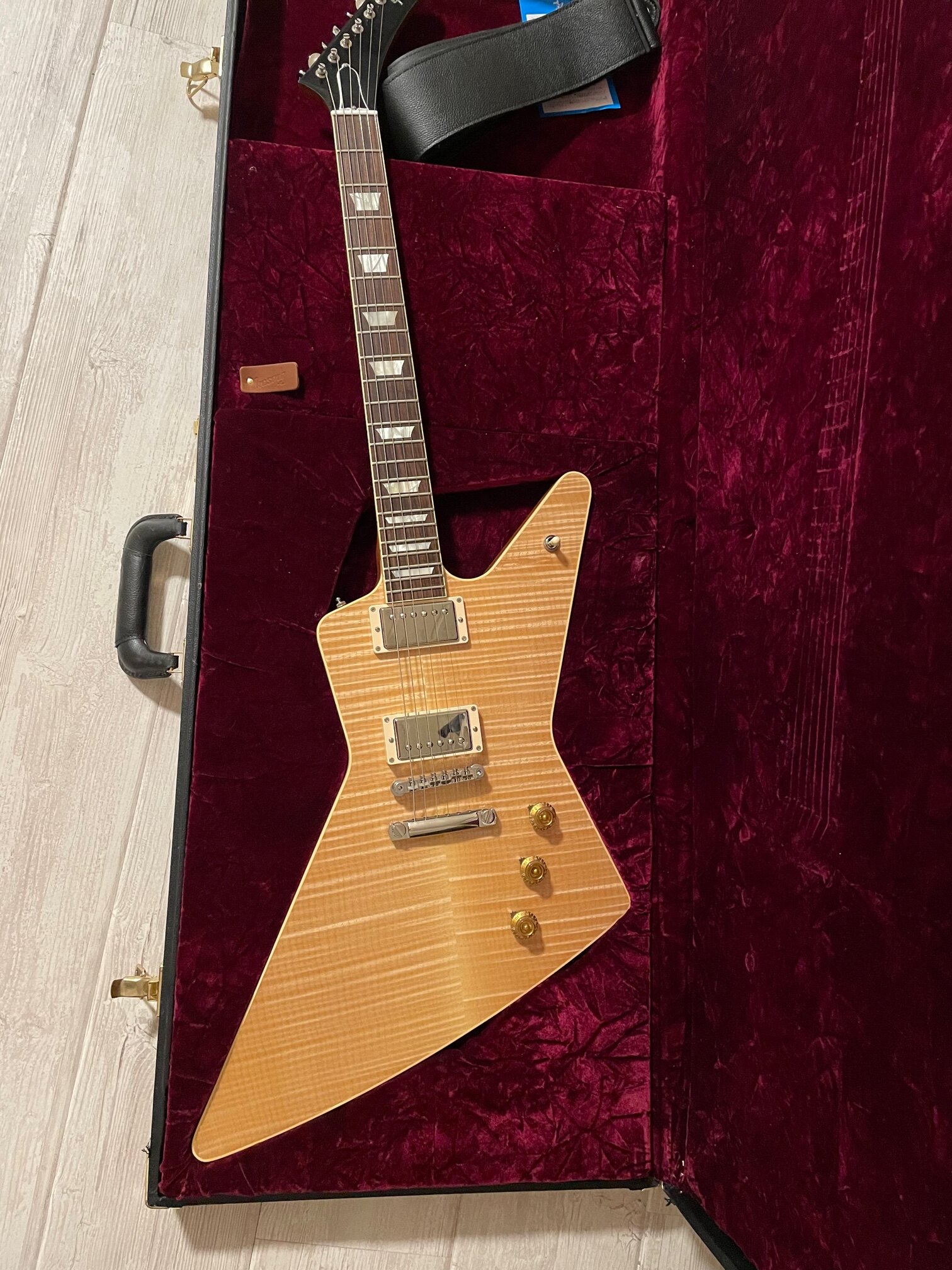 Gibson Explorer 58